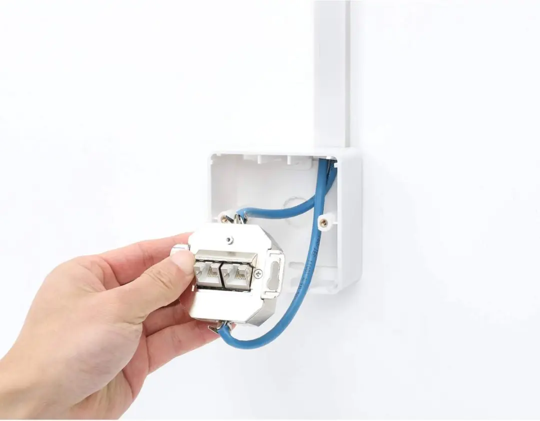 Intellinet 771917 Netwerkbus 2-Poorts Cat6a 10G - Wit - afbeelding 3 van 6