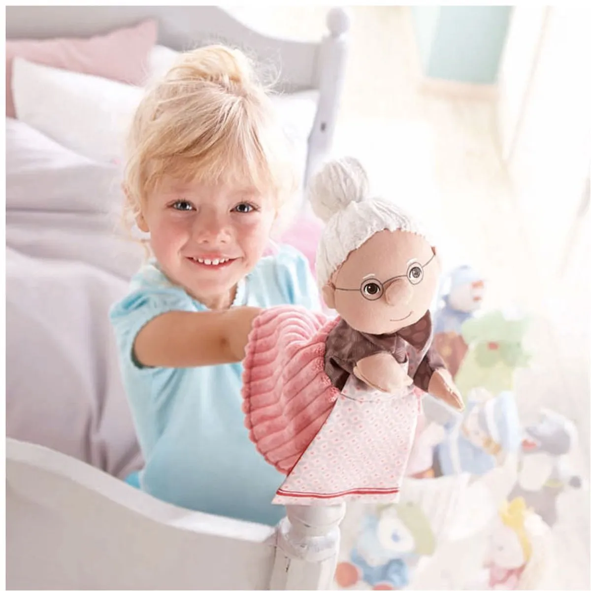 Haba Handpop Oma 27cm - Meerdere kleuren
