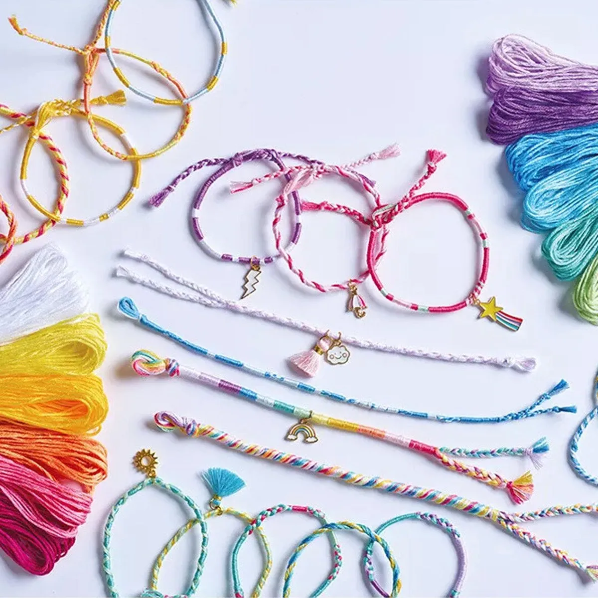 Janod Les Ateliers Bijoux Regenboog Wikkelarmbanden - 30 Stuks