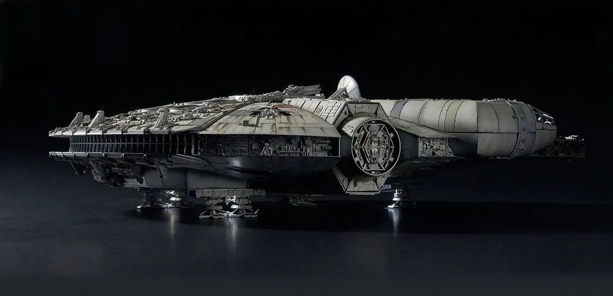 Revell 01206 Bandai Millennium Falcon PG Star Wars Modelbouwpakket 1:72 - 680 Onderdelen