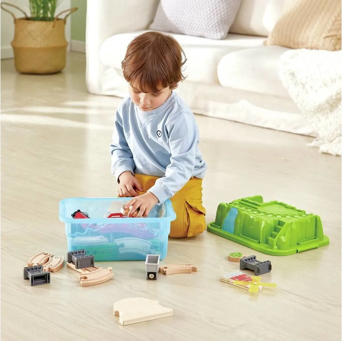Hape Countryside Train Bucket Set E3772 - 42 Delige Speelvoertuigbaan - Meerkleurig - afbeelding 2 van 4