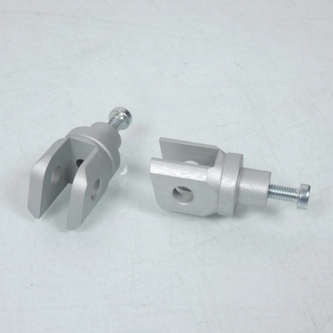 Paire Chape repose pied AV Lightech pour moto Suzuki 750 Gsx-R FTP005SIL