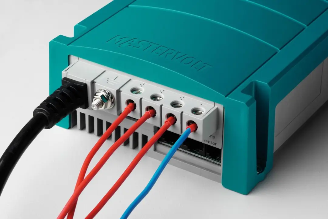 Mastervolt Chargemaster 12/25-3 Acculader - AGM/Gel/Lithium-ion