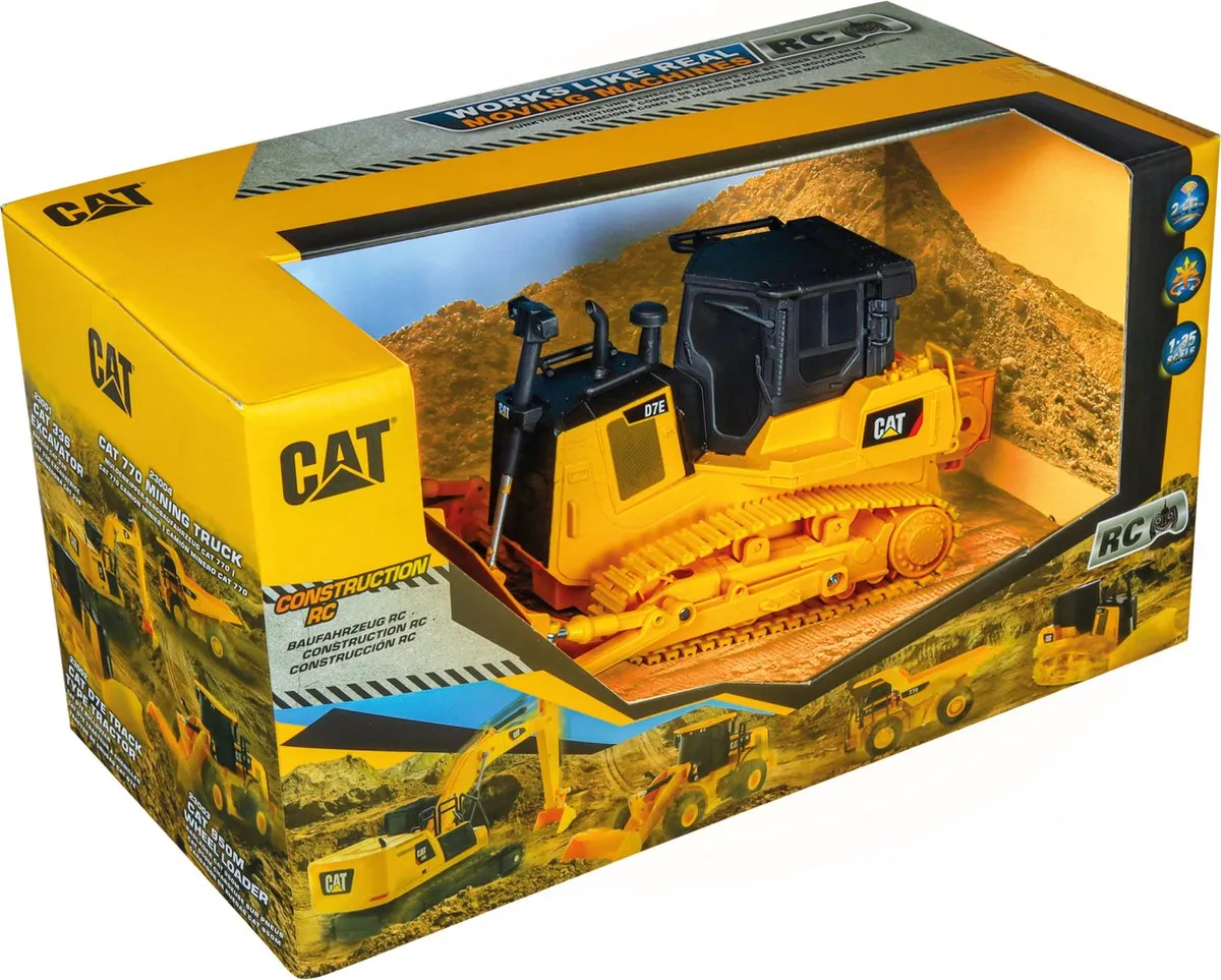 Carrera CAT D7E Track Type Tractor RC Model 1:35