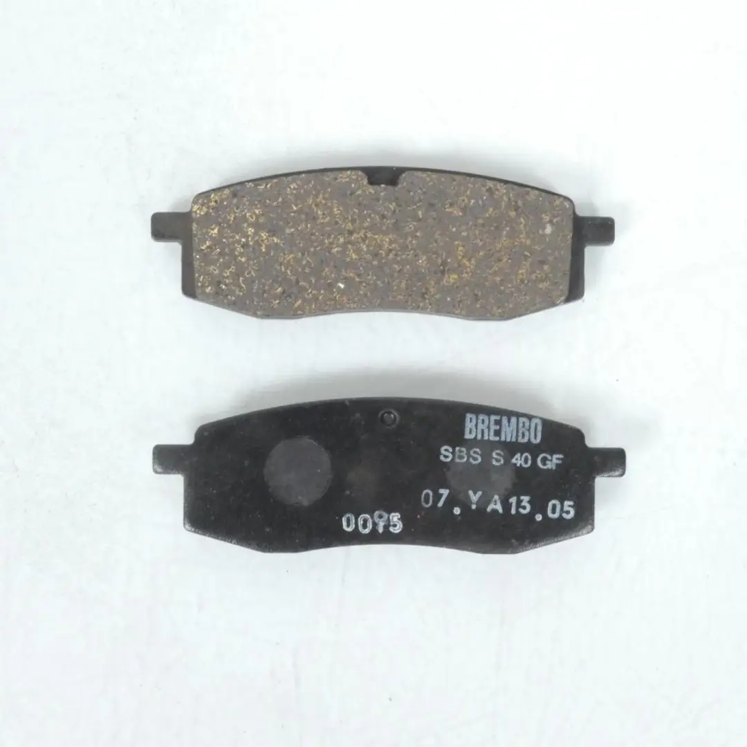 Plaquette de frein Brembo pour Moto Yamaha 200 IT 1986 07YA13.05 / AV Neuf