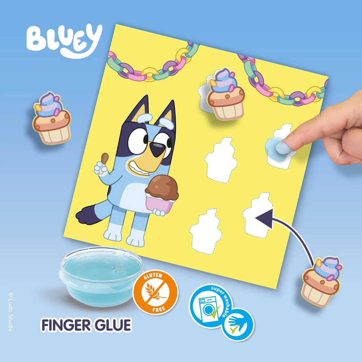 SES Creative Bluey Vormen Plakken met Vingerlijm - 6 Plakkaarten + Figuurtjes