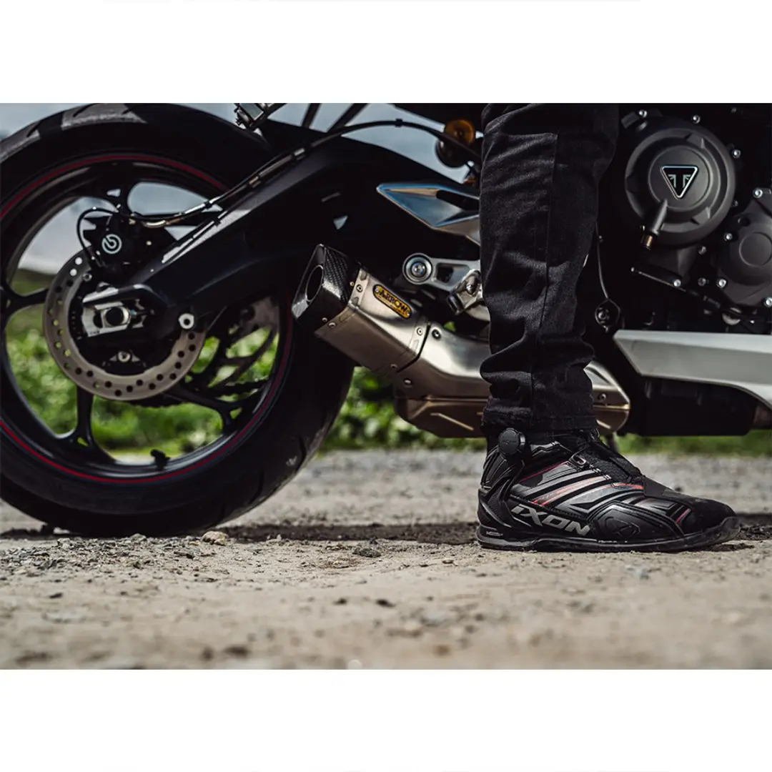 IXON Bull 2 WP Motorschoenen - Zwart/Rood - Maat 42