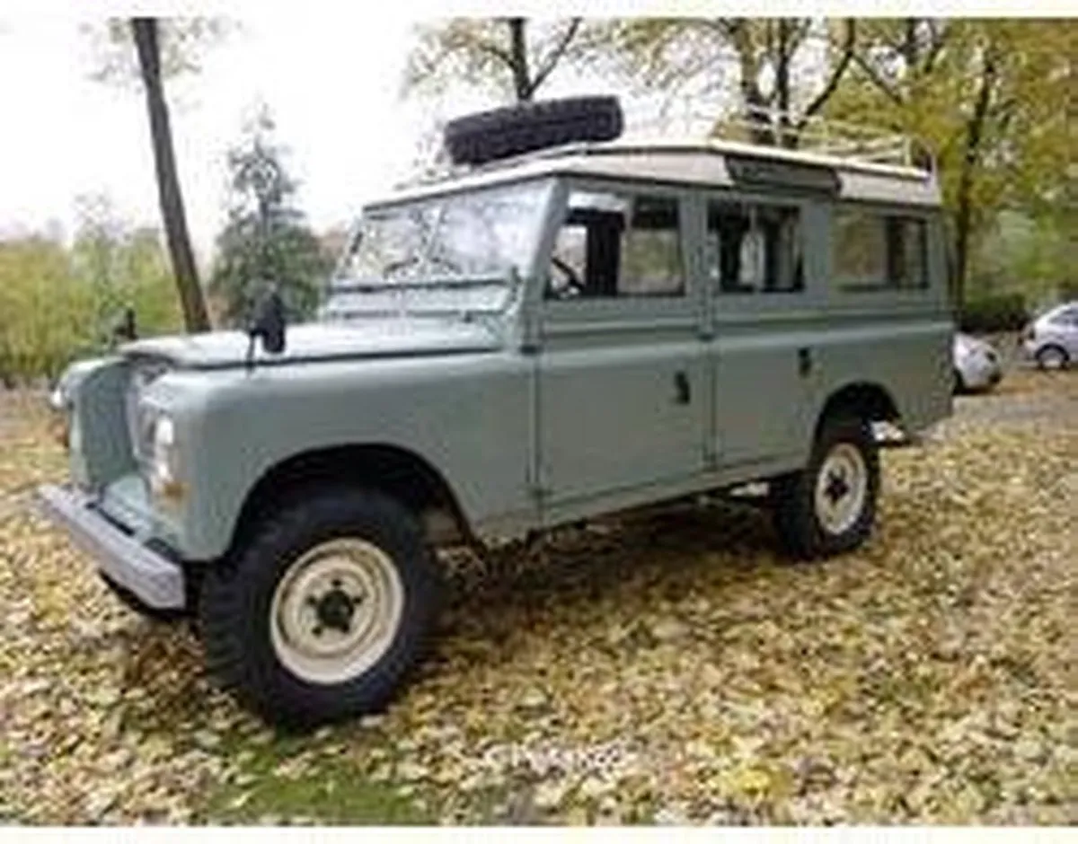 Revell 07047 Land Rover Series III Modelbouwpakket - 1:24 - 184 Onderdelen