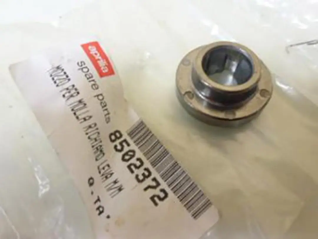Originele bouten en moeren voor Aprilia 50 RX motorfiets 1995 tot 2004 ap8502372