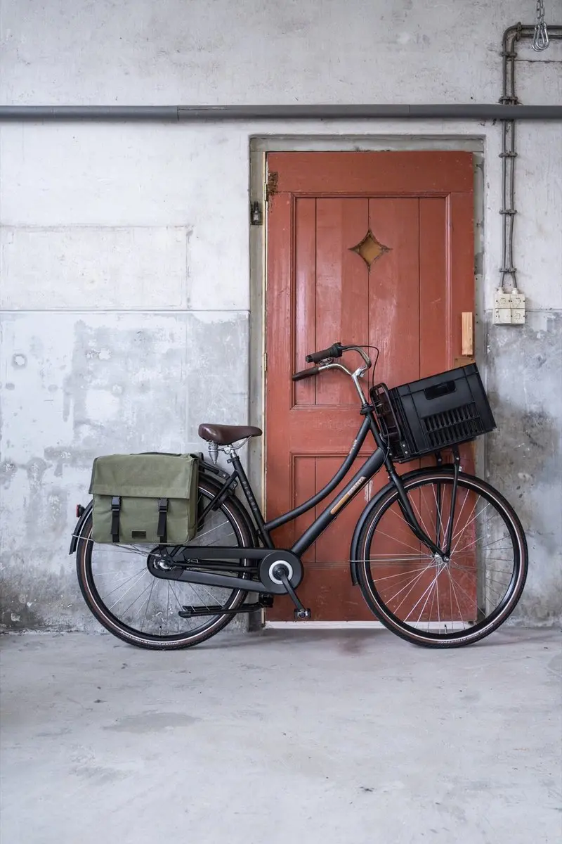 FastRider Fietskrat Groot 34L - Zwart - afbeelding 4 van 5
