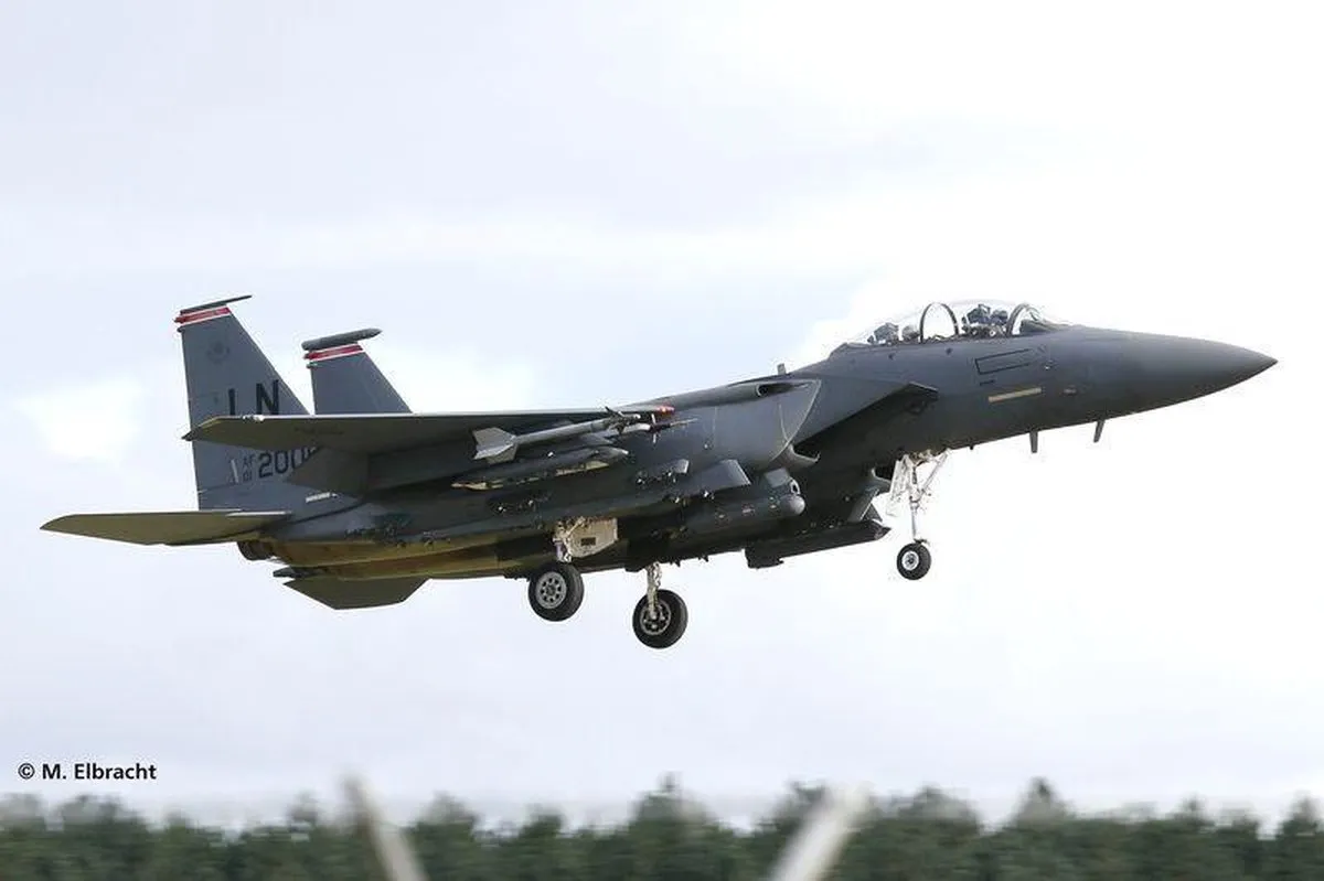 Revell 03972 F-15E Strike Eagle Modelbouwpakket - 1:144 - Multi