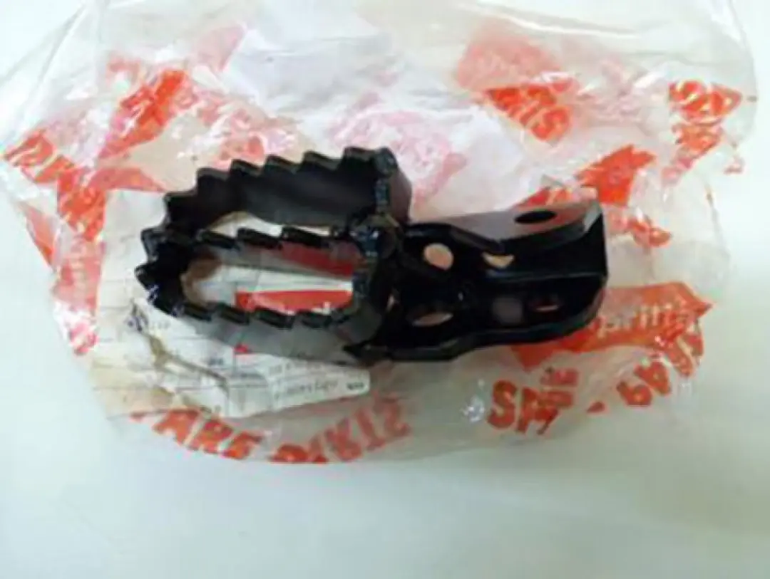 Cale pied origine pour Moto Aprilia 125 RX 2008 à 2010 AP8146819 Neuf