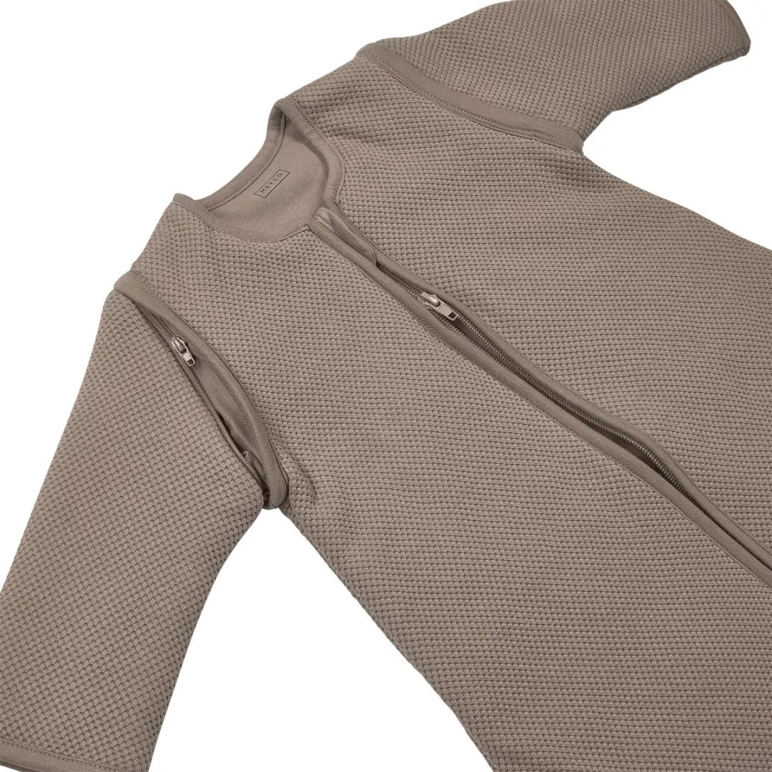 Meyco Classic Slaapoverall Jumper 80cm - Dark Taupe - afbeelding 5 van 6