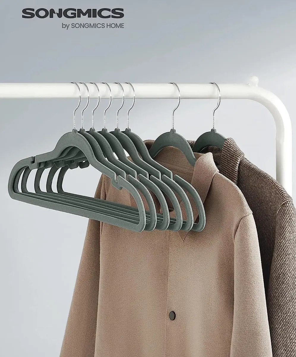 Songmics Fluwelen Kleerhangers 30 Stuks - Grijs