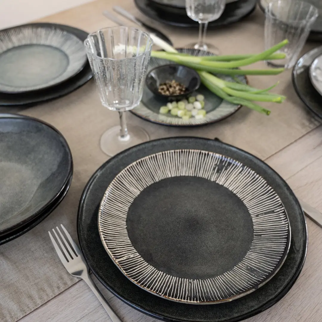 Dutch Rose Organic Serviesset 12-delig - Handgemaakt Stoneware - Groen