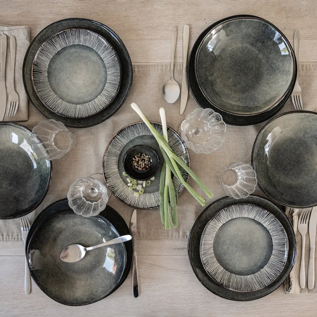 Dutch Rose Organic Serviesset 12-delig - Handgemaakt Stoneware - Groen