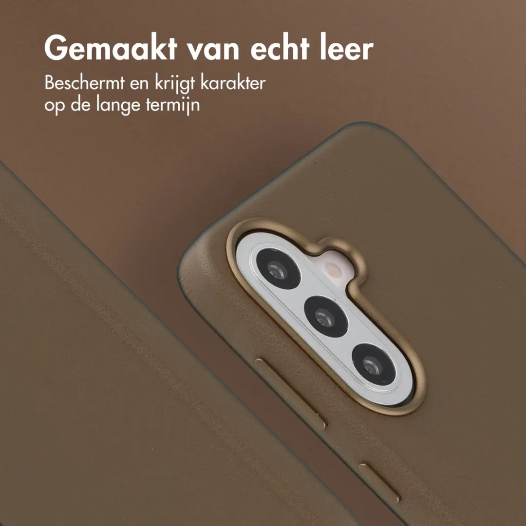Accezz Hoesje Samsung Galaxy A57 Magnetisch Leder - Coffee Brown