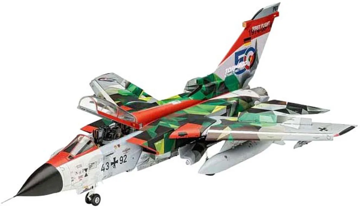 Revell 03769 Panavia Tornado Modelbouwpakket 1:48 - Straaljager - 309 Onderdelen