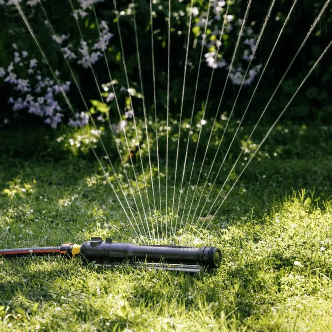 Fiskars Comfort M Zwenksproeier - Oscillerend - 285 m²