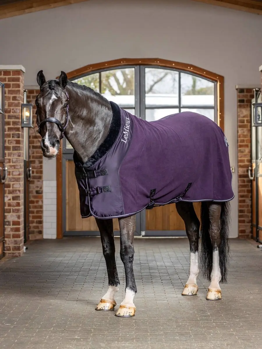 LeMieux Luxe Fleece Paardendeken Fig 205
