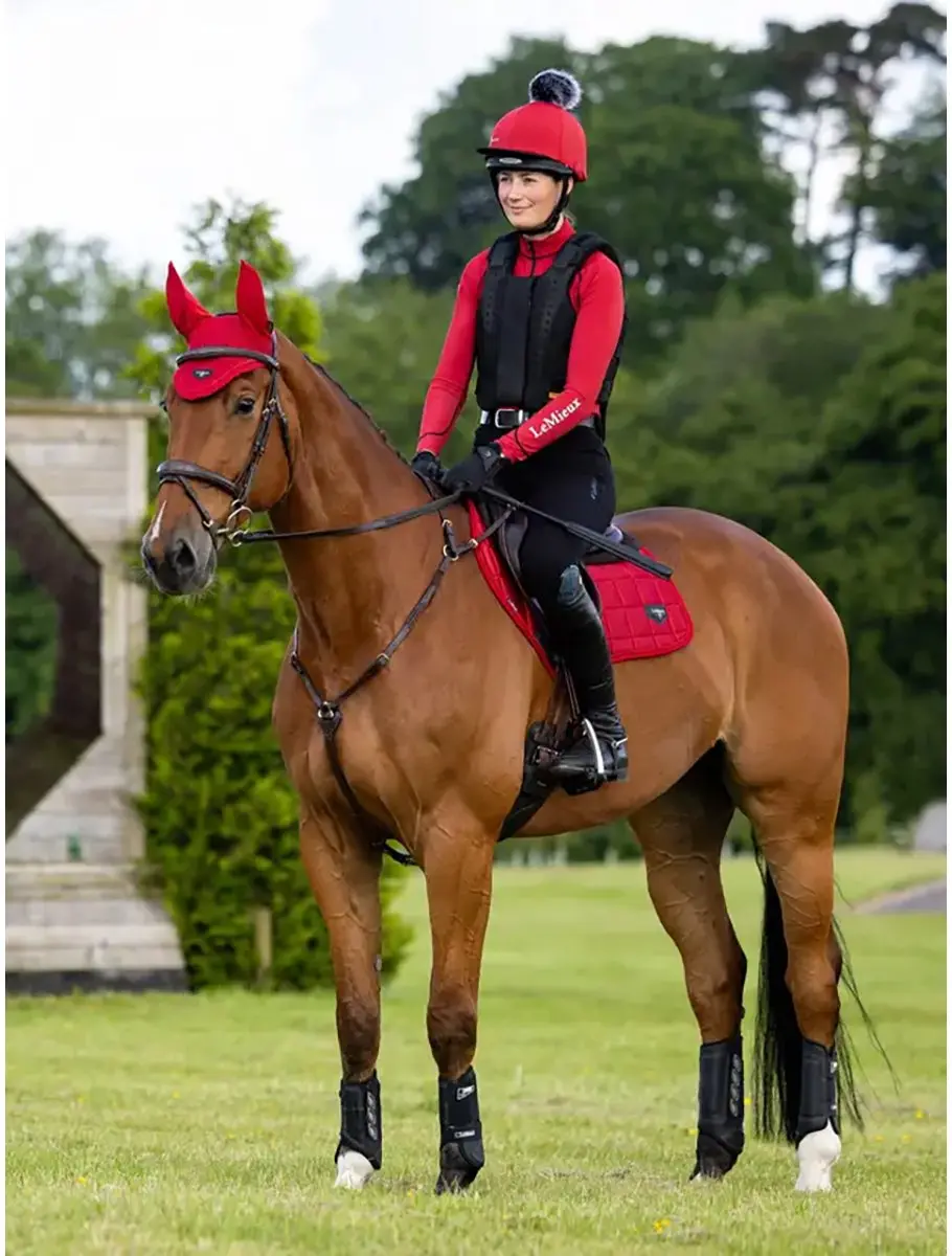 Lemieux Zadeldek Lemieux Loire Classic Square Close Contact Springen Rood