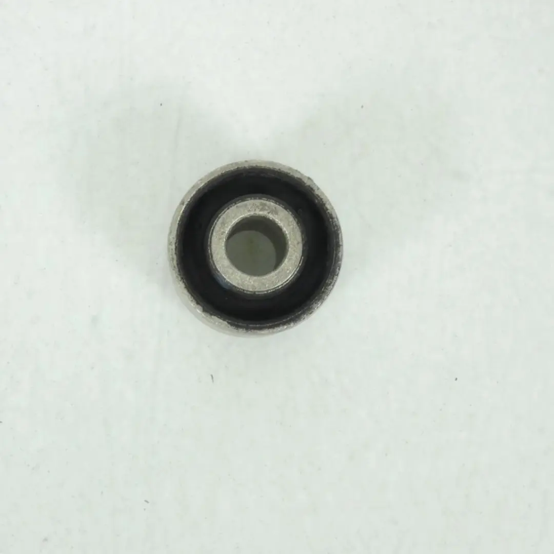 Silentbloc 10x30x25/30mm pour scooter Aprilia 50 Amico 1996-98 AP8220237