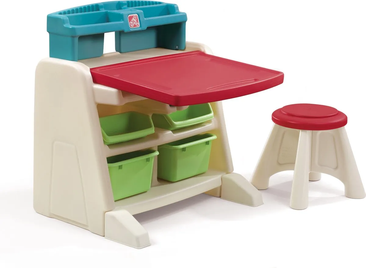 Step2 Flip & Doodle Easel Bureau