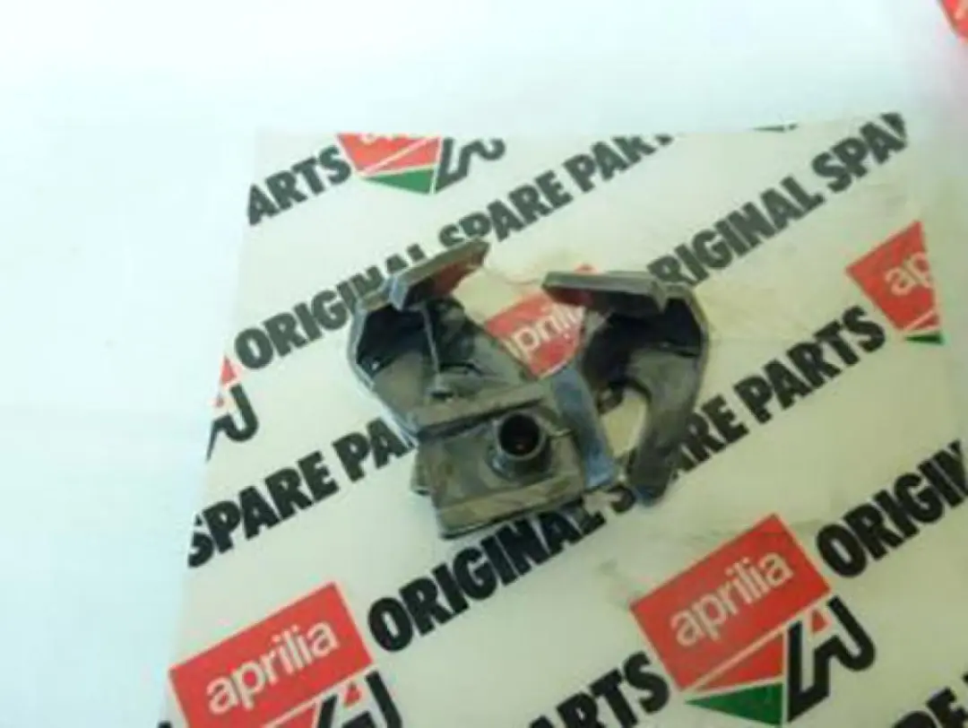luik voor twee aprilia wielen ap8230745 nieuw