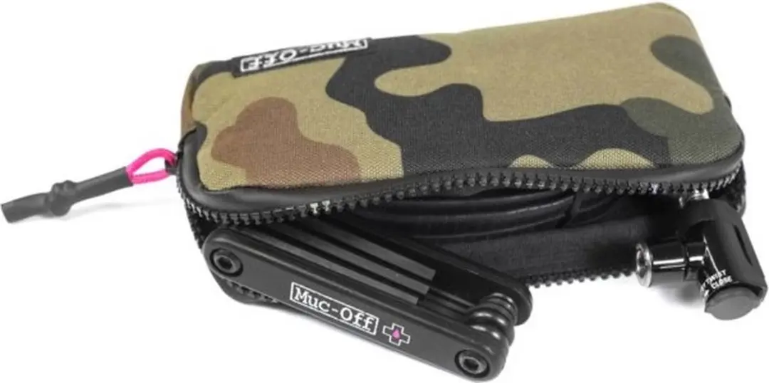 Muc-Off Essentials Case 17x9x2cm