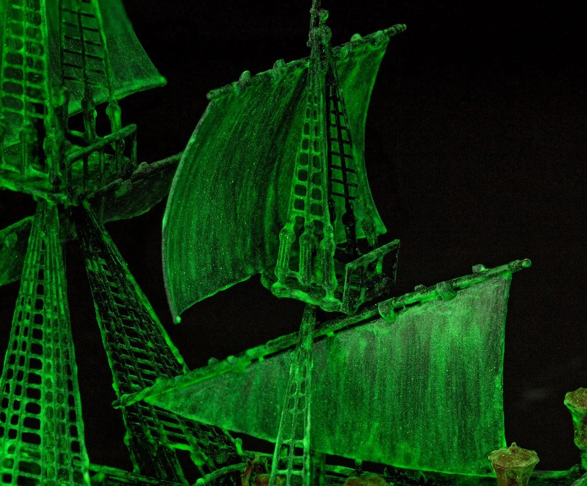 Revell Ghost Ship 05435 Modelbouwpakket - 1:150 - Wit
