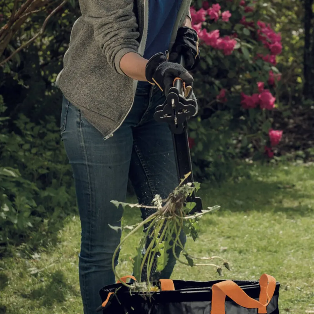 Fiskars Solid Onkruidtrekker - 3 Diepe Klauwen 93cm - afbeelding 5 van 6