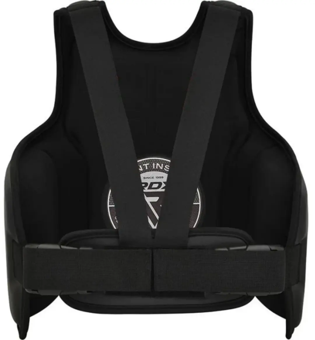 RDX Sports BORSTBESCHERMER F6 MAT ZWART met ROOD