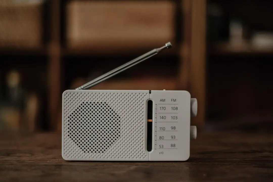Sangean SR-36 Draagbare Radio - AM/FM - Wit - afbeelding 6 van 6