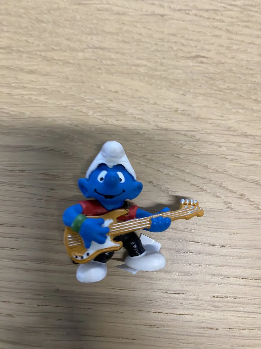 Schleich Smurfen Bassist 20450