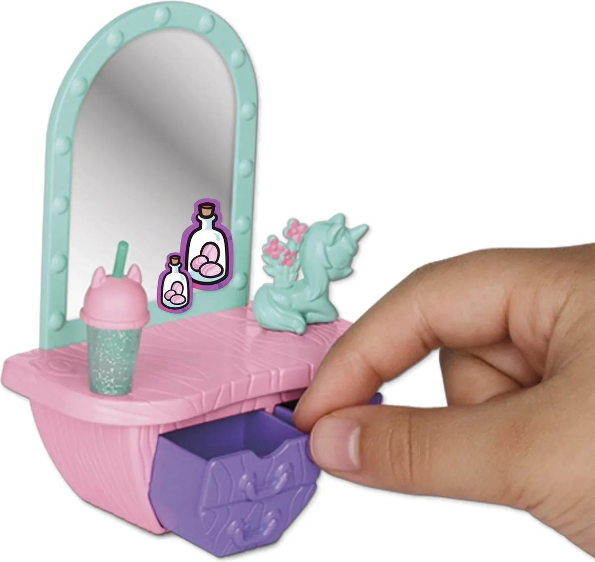Hasbro My Little Pony Izzy Moonbow Unicorn Tea Party Speelfiguur - Multikleur