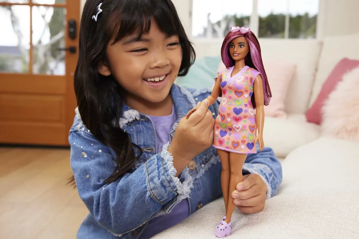 Barbie Fashionistas FBR37-HJT04 Pop - Multicolor