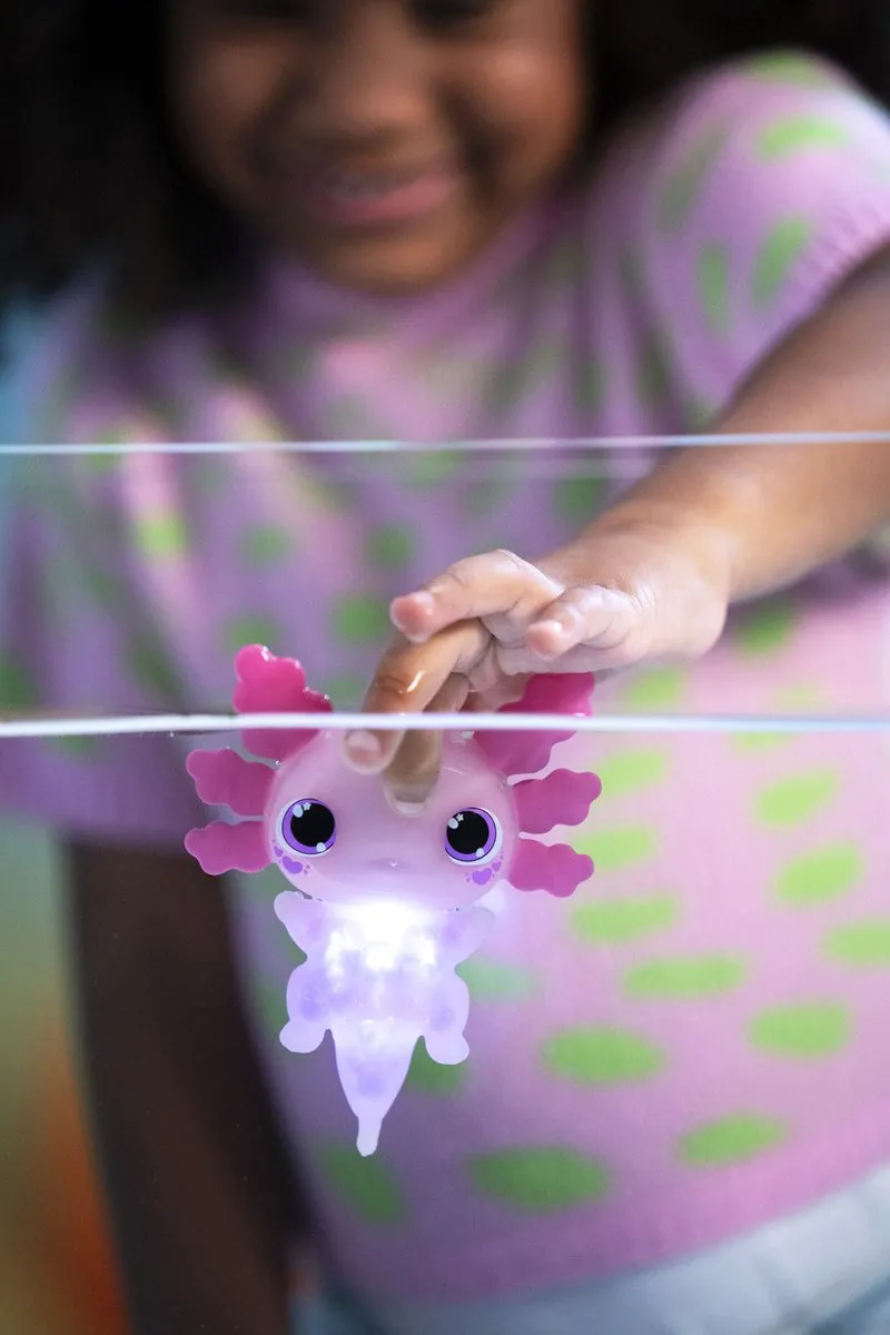 Goliath Animagic Let's Glo Axolotl Pastel - Lichtgevende Speelfiguur - 3x AAA - afbeelding 6 van 6