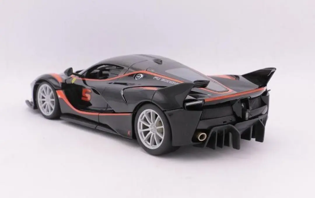 Bburago Ferrari FXX-K 1:18 Auto - Rood - afbeelding 5 van 6