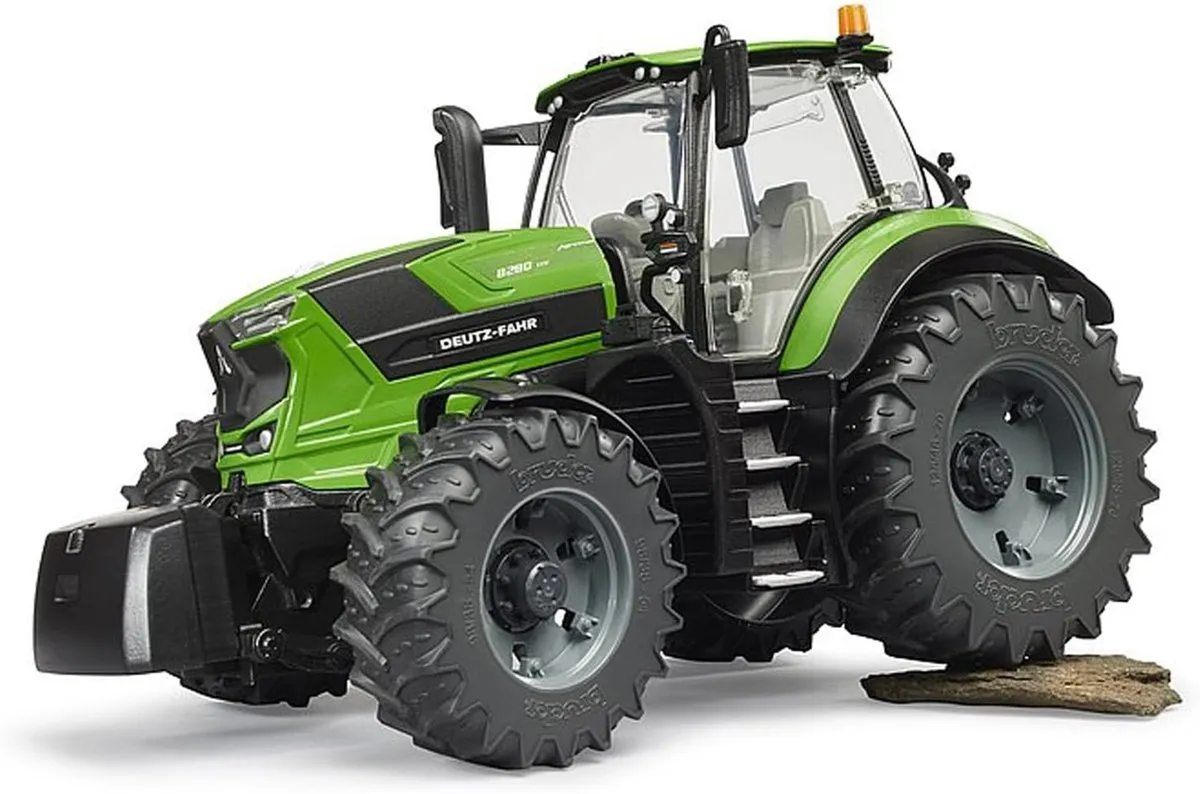Bruder Deutz Tractor 8280 TTV Kant-en-klaar Model 03160