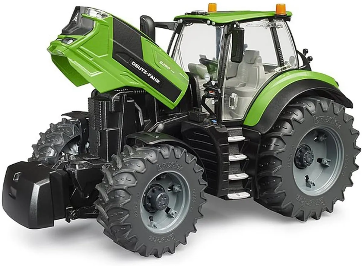 Bruder Deutz Tractor 8280 TTV Kant-en-klaar Model 03160