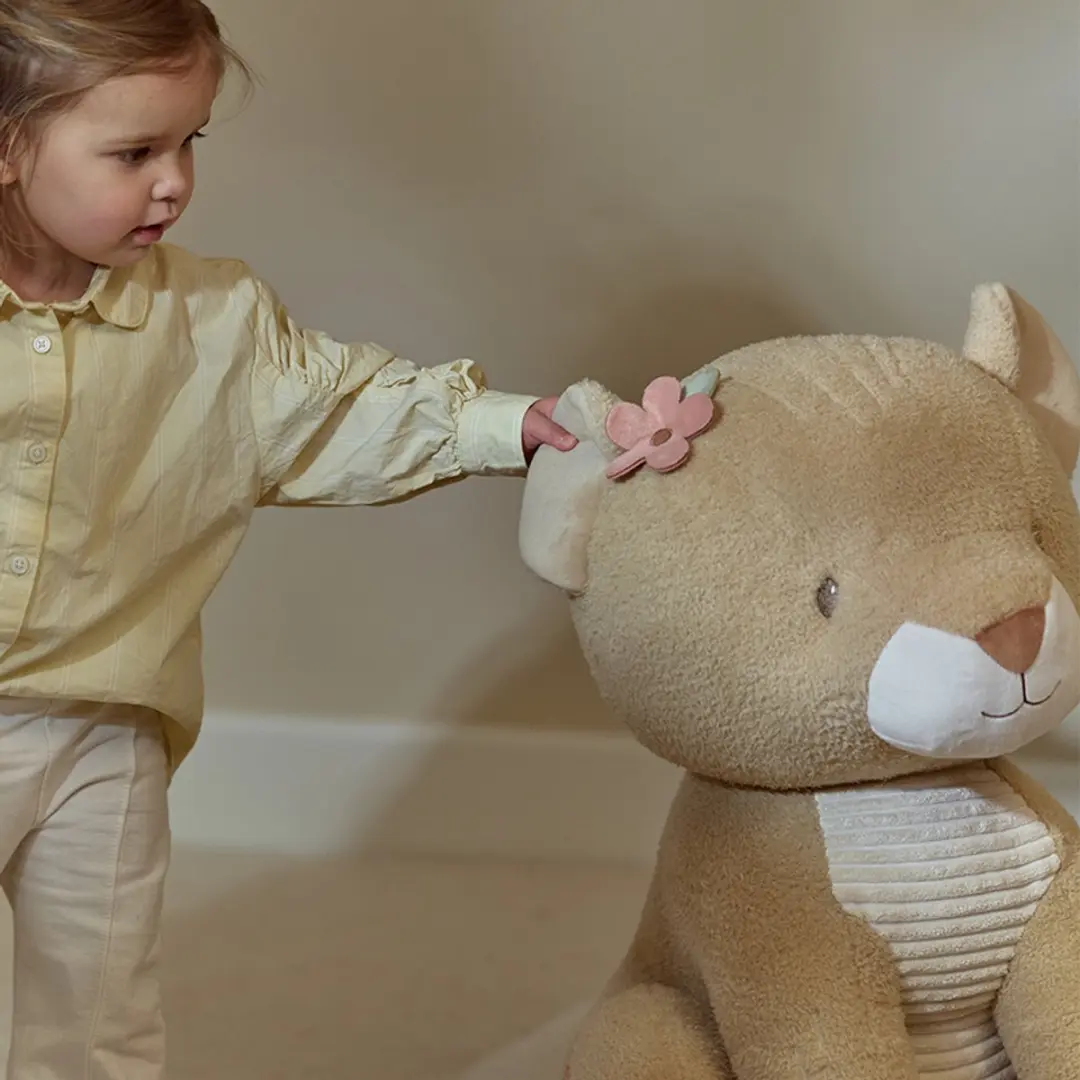 Little Dutch Knuffel Leeuwin 60cm - Beige - afbeelding 5 van 6