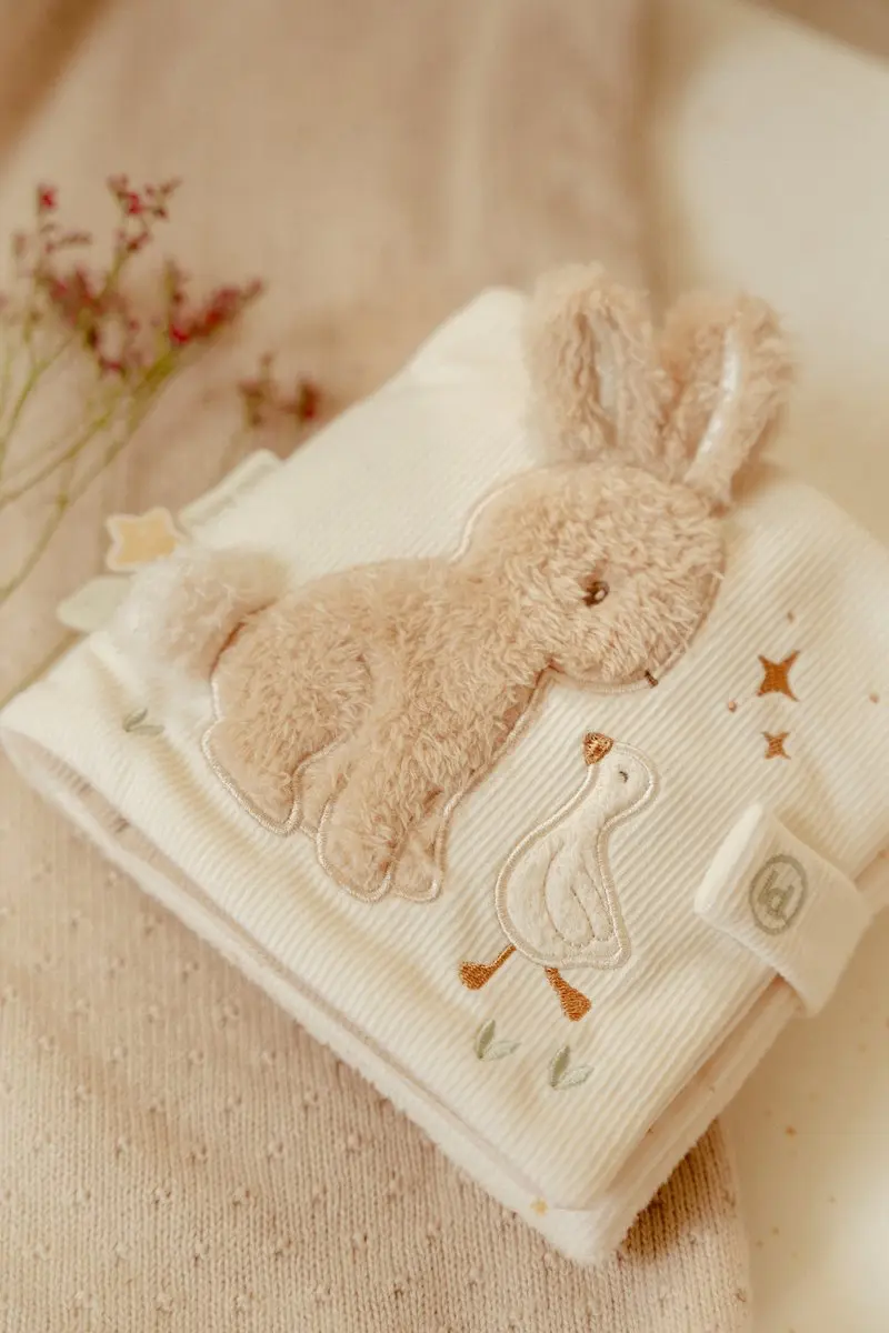 Little Dutch Newborn Naturals Activiteitenboekje - Crème - afbeelding 4 van 6