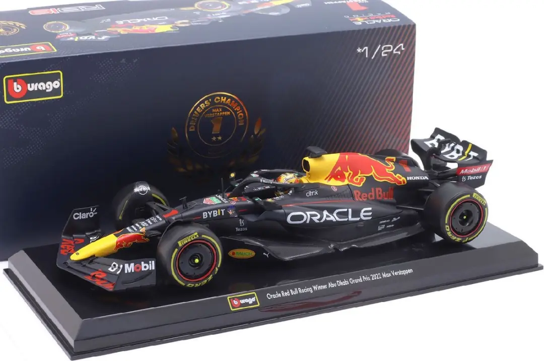 Bburago Red Bull RB18 #33 Verstappen 2022