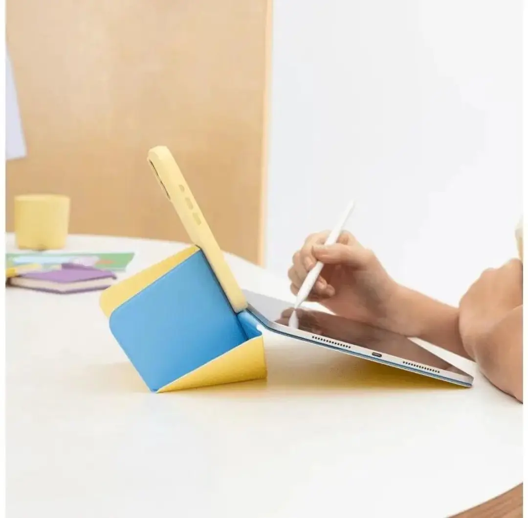 MOFT Dynamic Folio Book Case iPad Pro 11 2024/2025 - Blauw/Geel - afbeelding 4 van 6