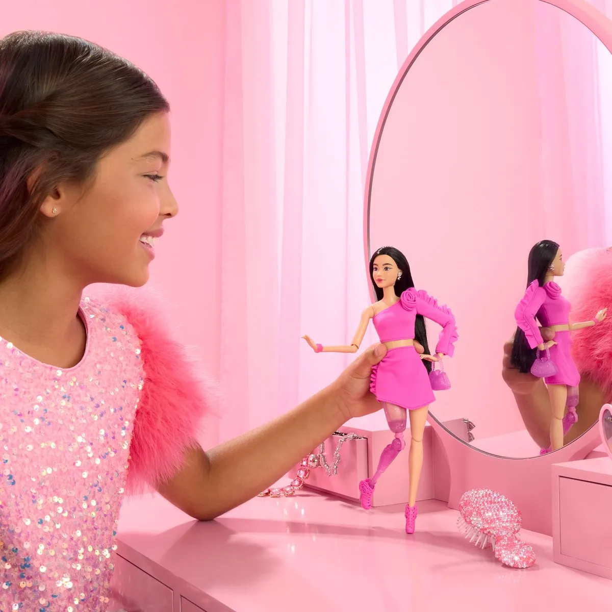 Barbie Deluxe Stijl Roze Set met Beenprothese - MPN 0194735255986