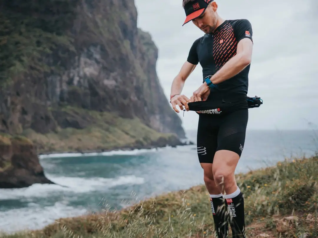 Compressport Free Belt Pro Running Belt - M/L - Zwart