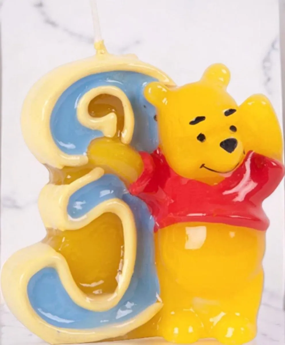 Disney Winnie de Poeh Taartkaars nr 3 - 1 Stuk