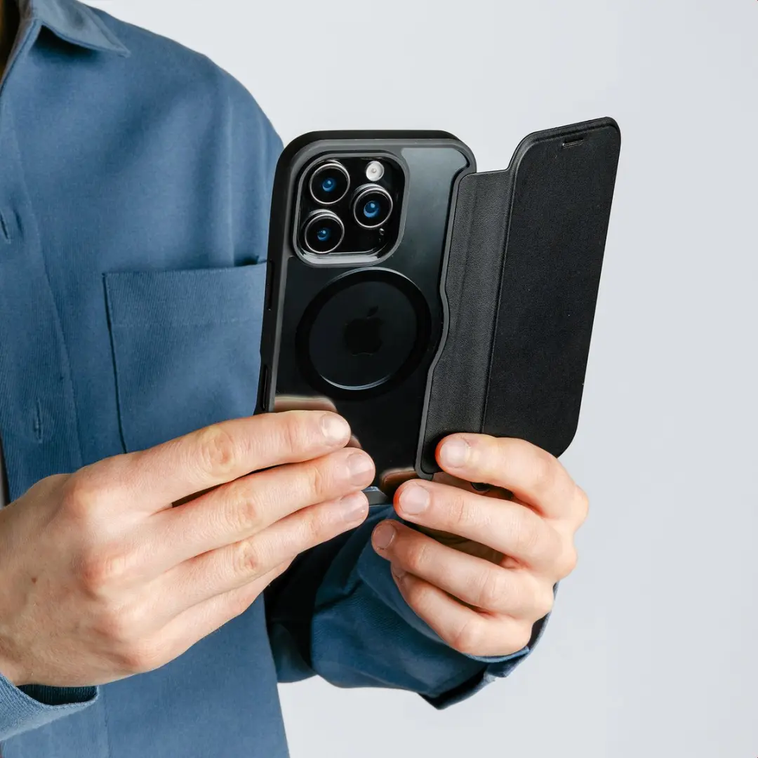 Imoshion iPhone 18 Pro Hoesje - Transparant - MagSafe - 2 Pasjes - Zwart