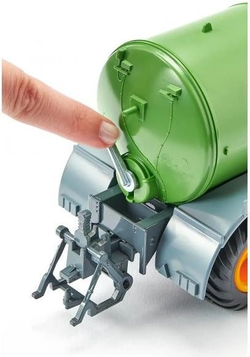 SIKU 2270 Mesttank 1:32 - Groen - afbeelding 6 van 6