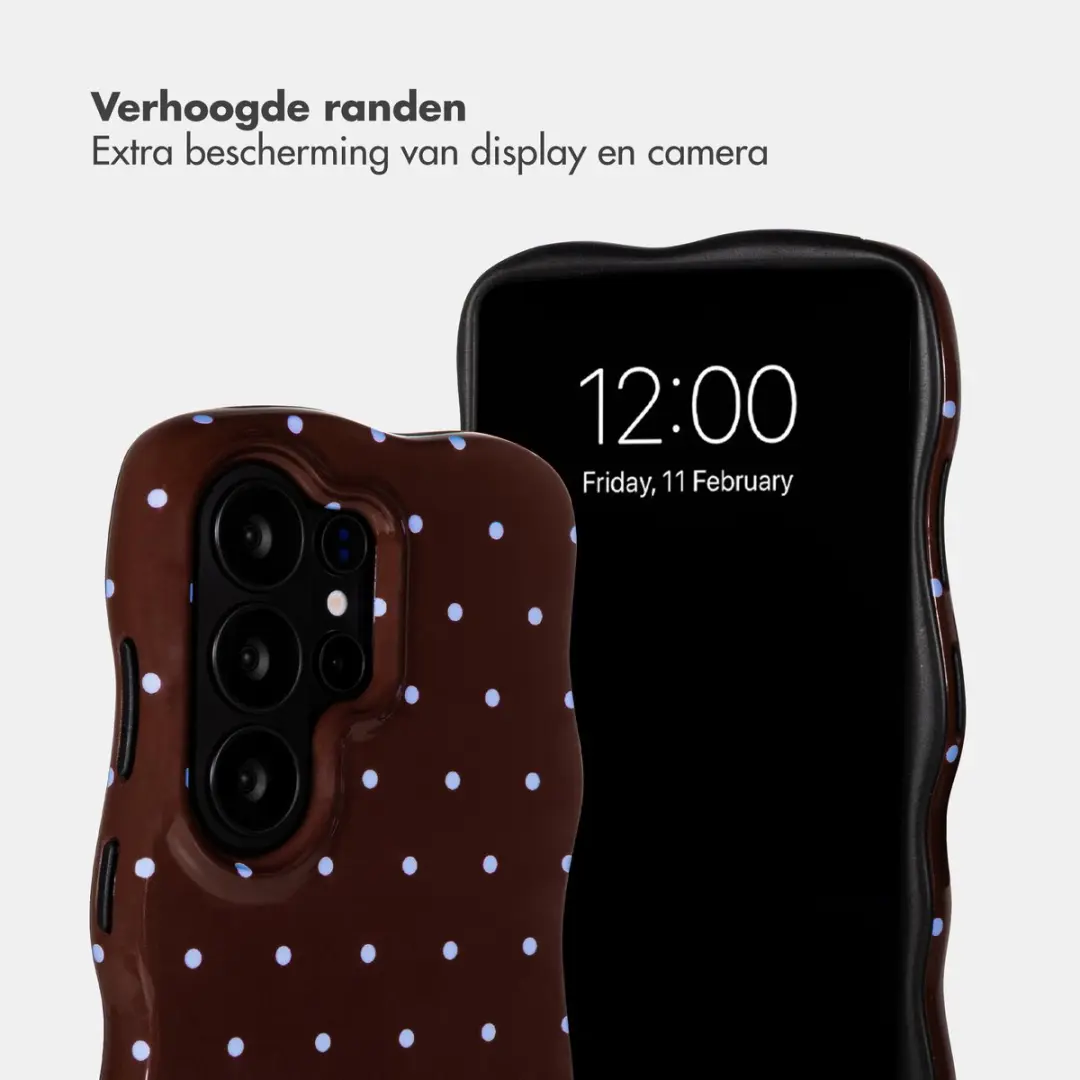 Selencia Wavy Backcover Hoesje S26 Ultra - Magnetische Ring - Bruin